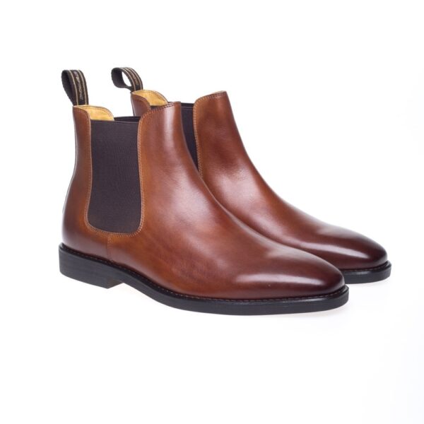 Classic Style Black Chelsea Boot 
